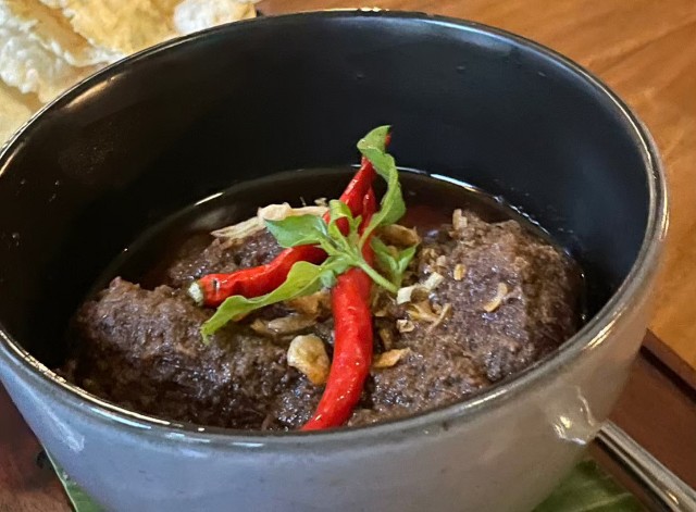 [2024 Rendang Guide] Top 5 Delicious Rendang Restaurants in Jakarta, Indonesia – Indonesian Cuisine