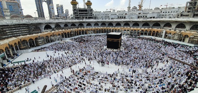 Is It Possible for Non-Muslim Japanese Tourists to Visit Mecca? Exploring All Possible Options